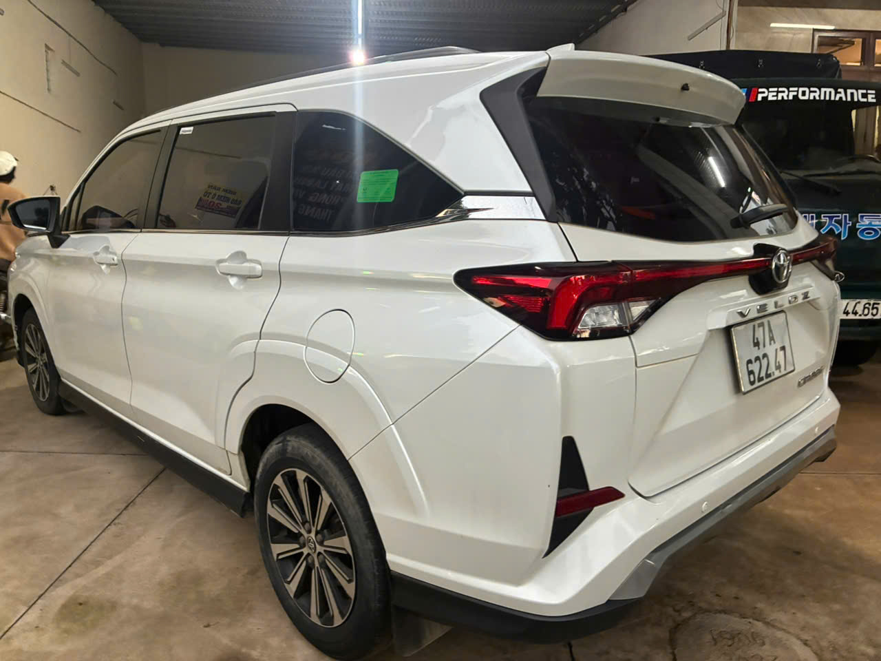 Thuê xe tự lái VELOZ tại Buôn Ma Thuột